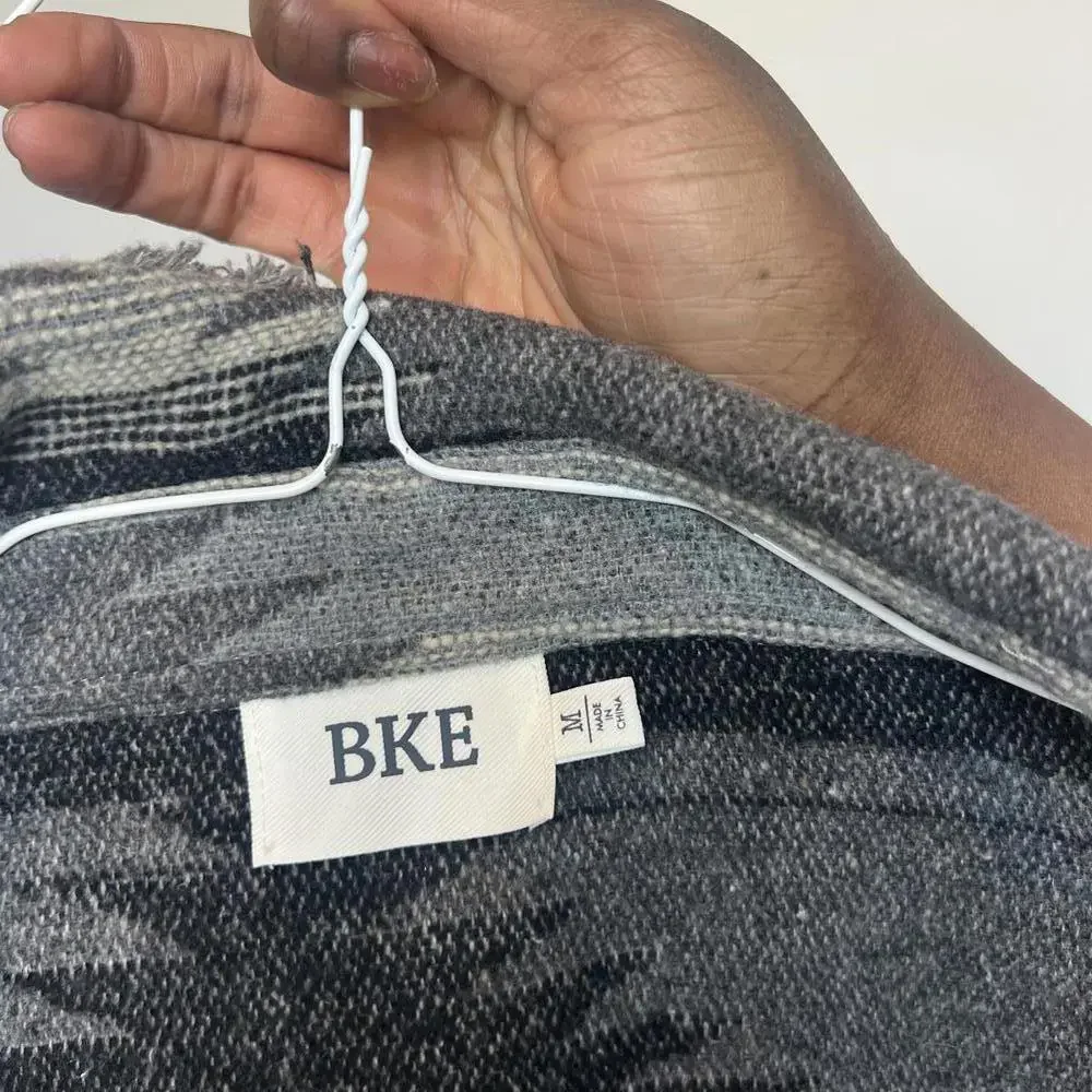 BKE Black and Gray Boho Indie Aztec Tribal Print Jacket - Picture 3 of 5